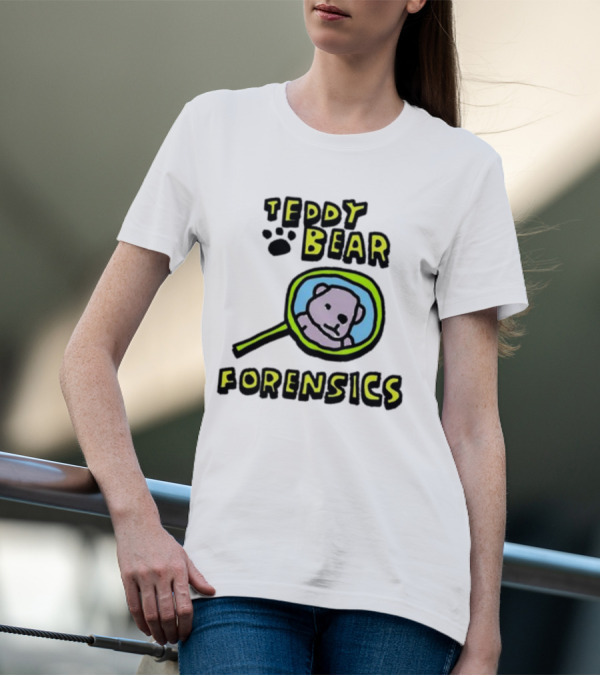 Teddy Bear Forensics Bear With Magnifying Glass T-Shirt