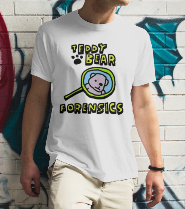 Teddy Bear Forensics Bear With Magnifying Glass T-Shirt