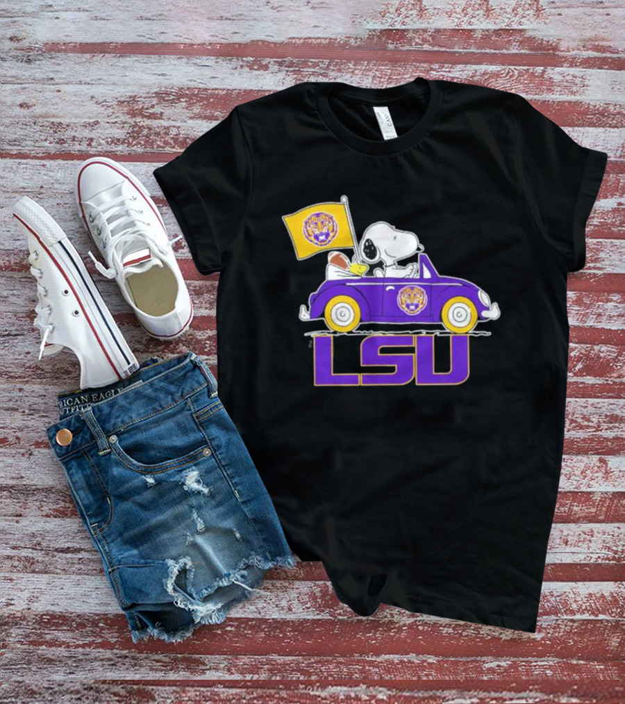 Snoopy And Woodstock Driving Purple LSU Car With Flag T-Shirt