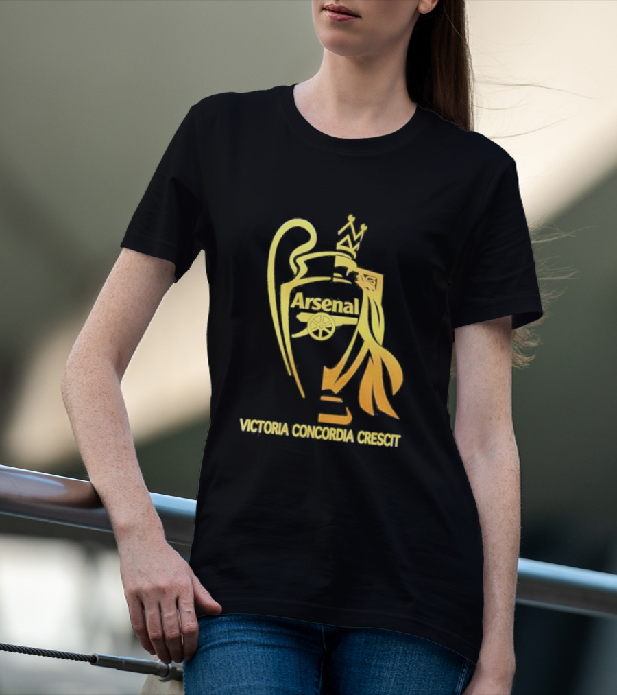 Arsenal Victoria Concordia Crescit Emblem Cup T-Shirt
