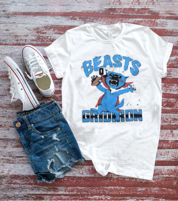 Carolina Panthers Beasts Of The Gridiron Football Feline Roaring With Ball T-Shirt
