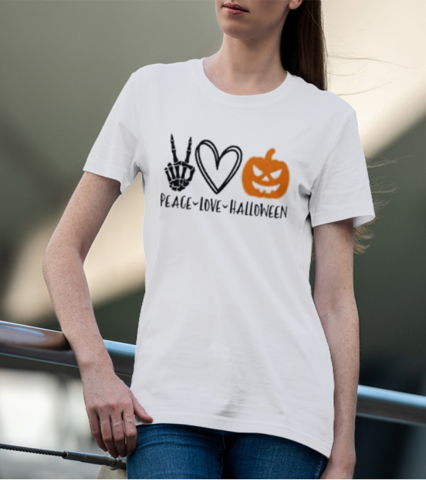 Peace Love Halloween Skeleton Hand Heart Pumpkin T-Shirt