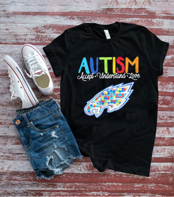 Philadelphia Eagles Autism Accept Understand Love Puzzle T-Shirt