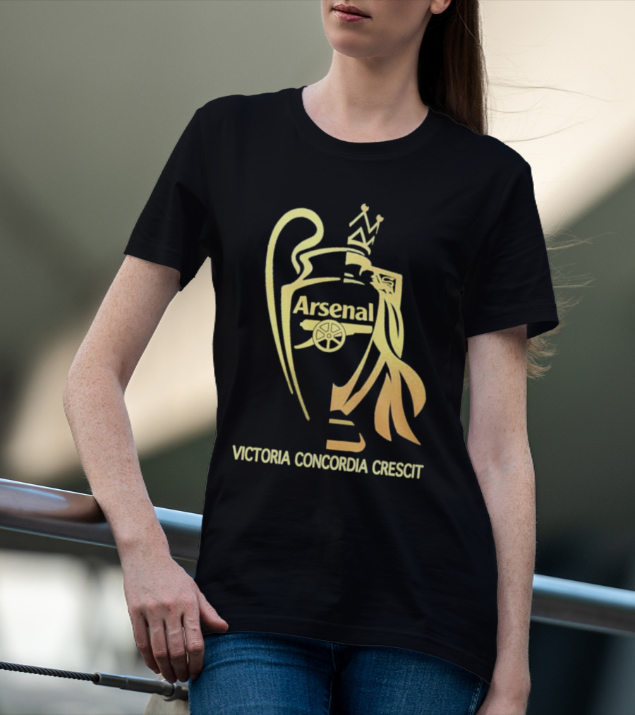 Arsenal Victoria Concordia Crescit Trophy T-Shirt