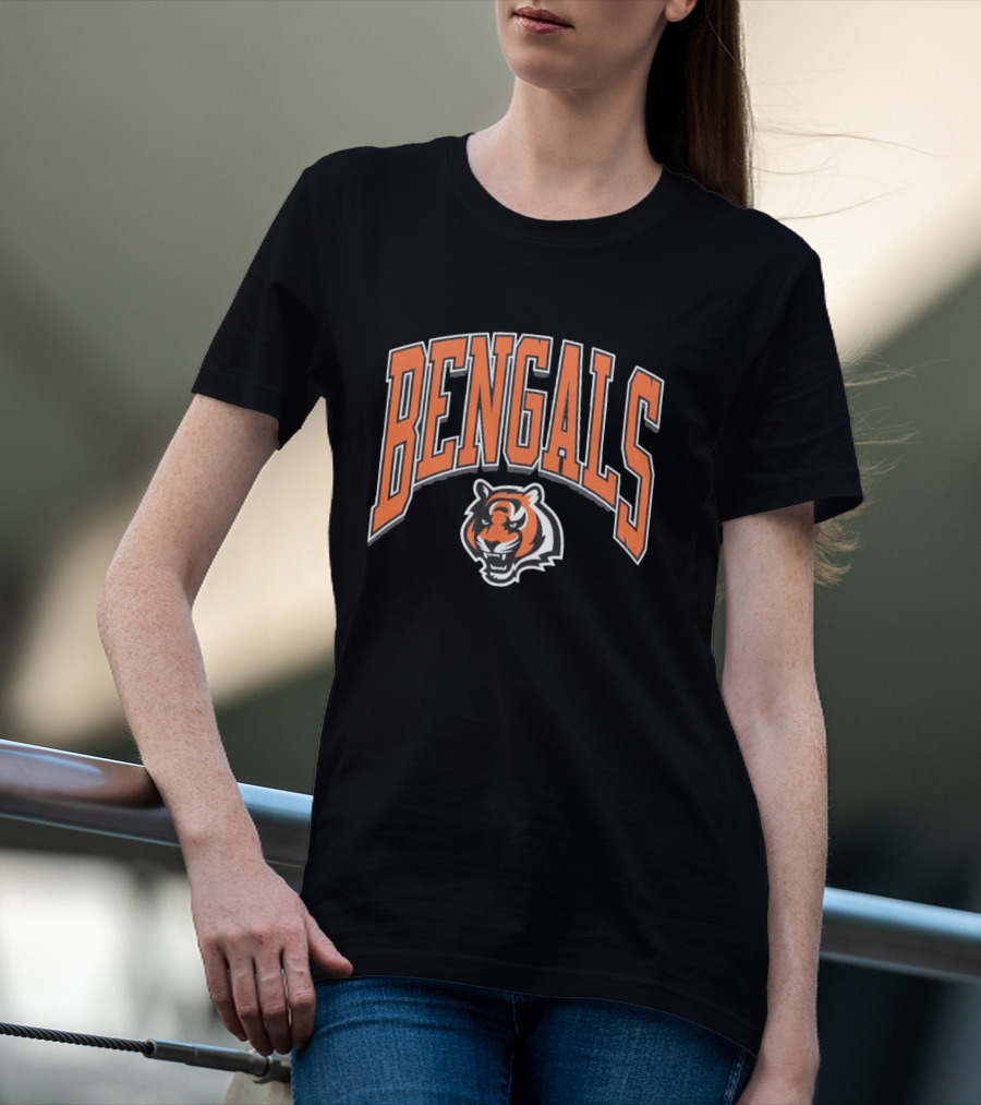 Cincinnati Bengals Roaring Tiger Emblem T-Shirt