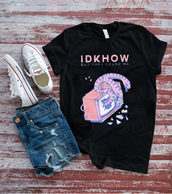 IDKhow But They Found Me Snake Crushed TV Pastel Pink Blue Image T-Shirt