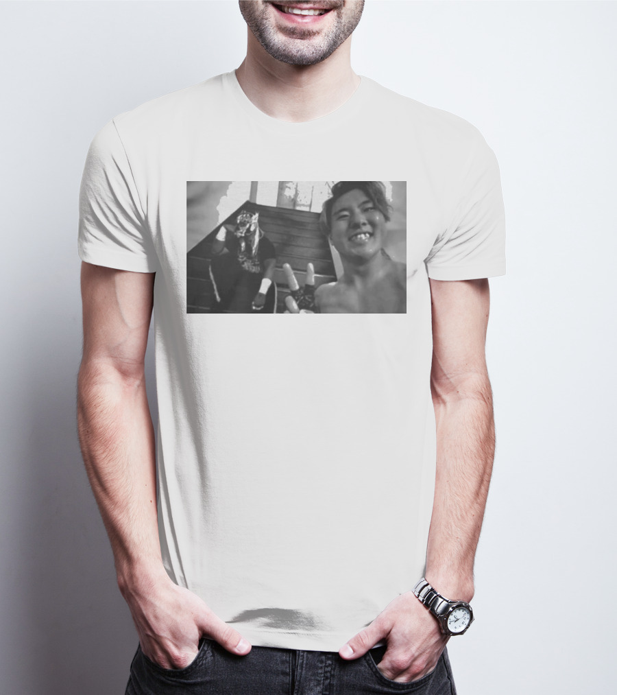 Master Wato El Desperado Peace Sign Selfie Stairs T-Shirt