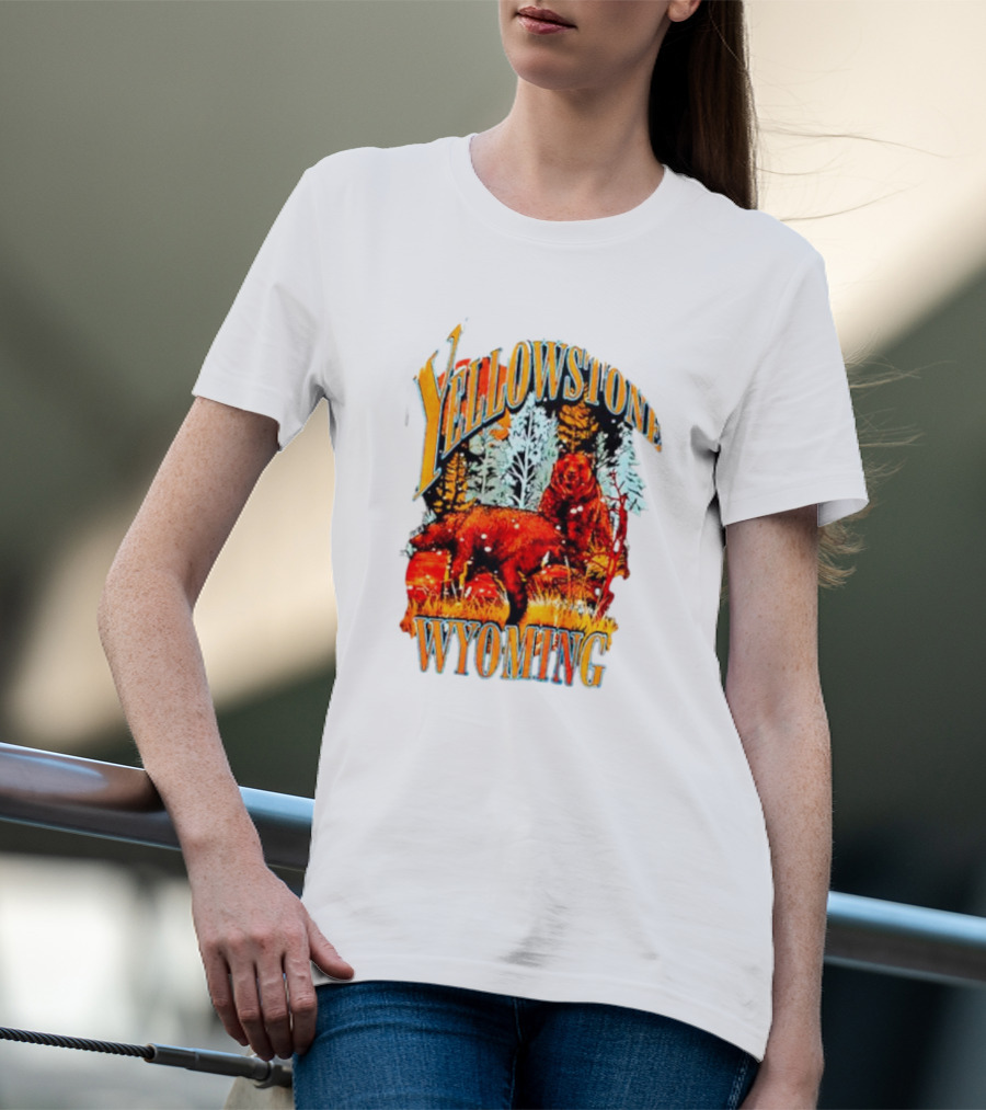Yellowstone Wyoming Bears Wildlife Scenery T-Shirt