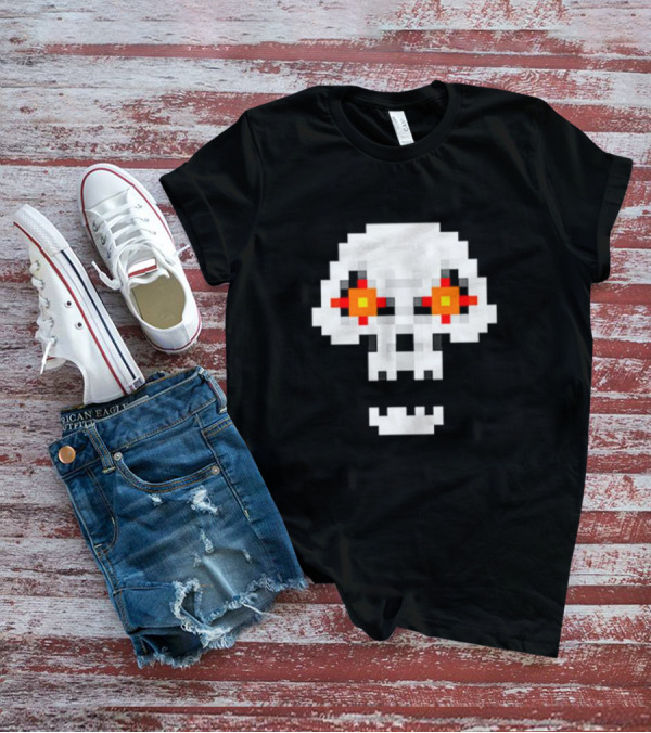Crossing Skull Log Pixelated Gaming Skull With Red-Eyed Glare T-Shirt