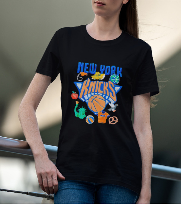 New York Knicks NBA Basketball Claymation NYC Statue Liberty Apple Pizza Taxi Pretzel Pigeon T-Shirt