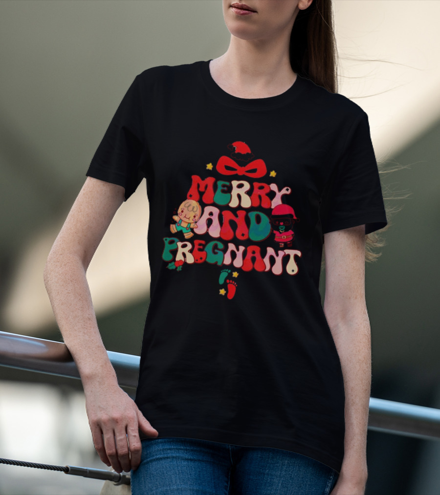 Merry And Pregnant Christmas Tree Baby Reveal With Santa Hat And Gingerbread People T-Shirt