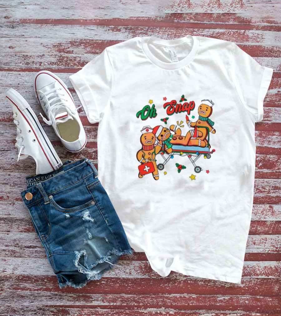 Oh Snap Gingerbread Nurse Ambulance Christmas T-Shirt