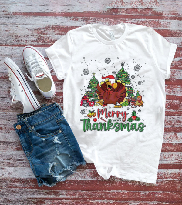 Merry Thanksmas Funny Turkey Santa Hat Christmas Trees T-Shirt