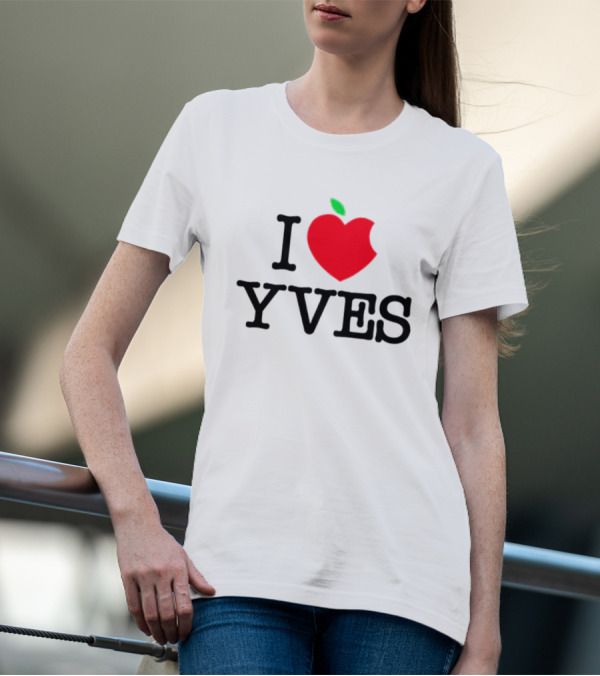 I Heart Apple Yves Red Apple T-Shirt