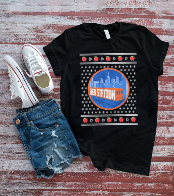 Shea Station New York Skyline Subway Snowflakes Apples T-Shirt