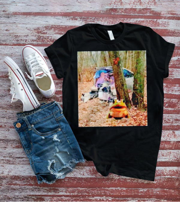 Frogged Undertime Slopper Car In The Woods T-Shirt