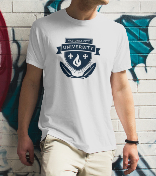 National City University Lena Luthor Aut Disce Aut Discede T-Shirt