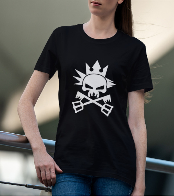 Yozora Emblem Crowned Skull With Crossed Keys T-Shirt