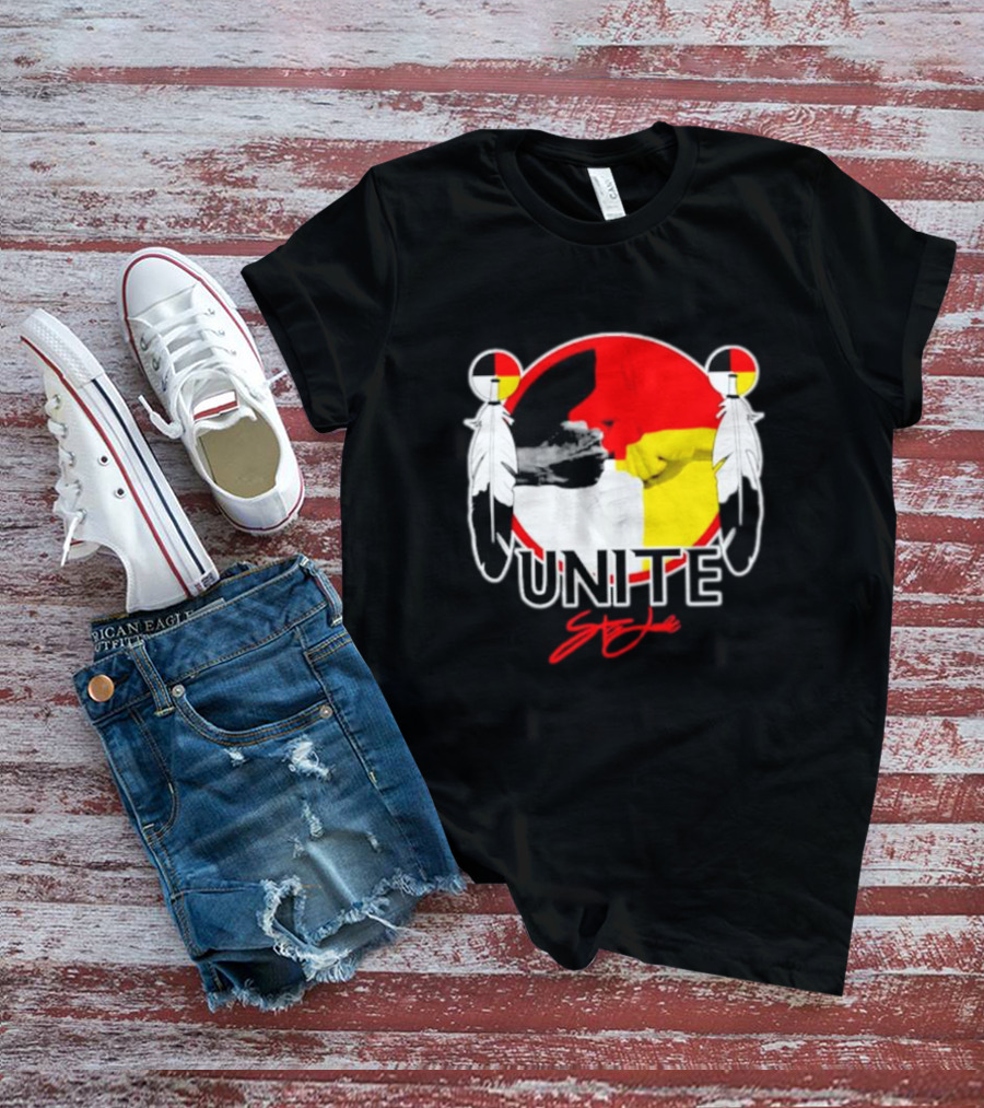 UNITE Style Native American Feathers Colorful Unity T-Shirt