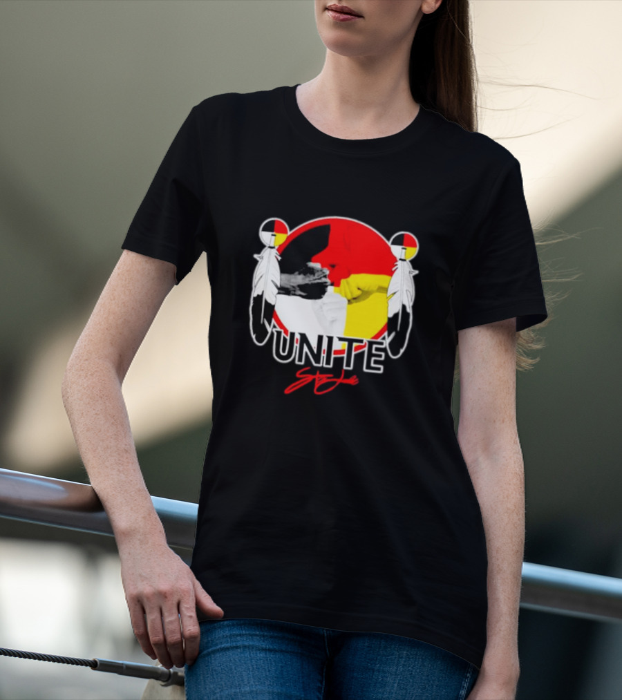 UNITE Style Native American Feathers Colorful Unity T-Shirt