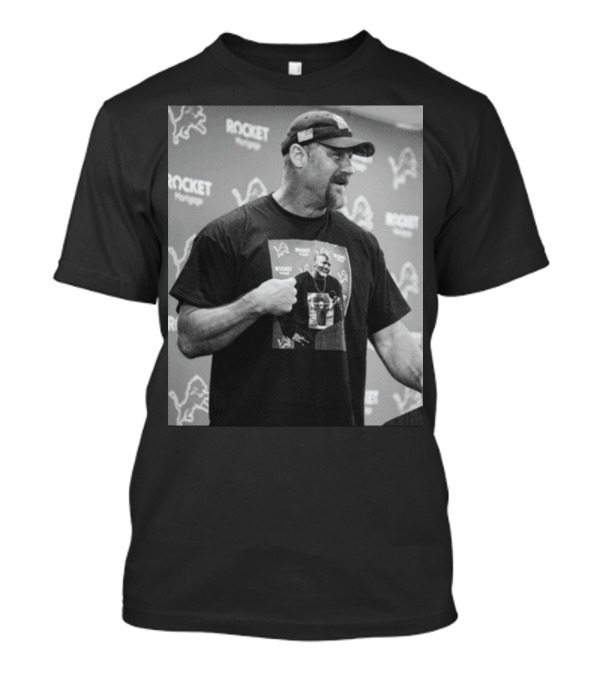 Holmes Pulling Hilarious Rocket Mortgage Lions T-Shirt
