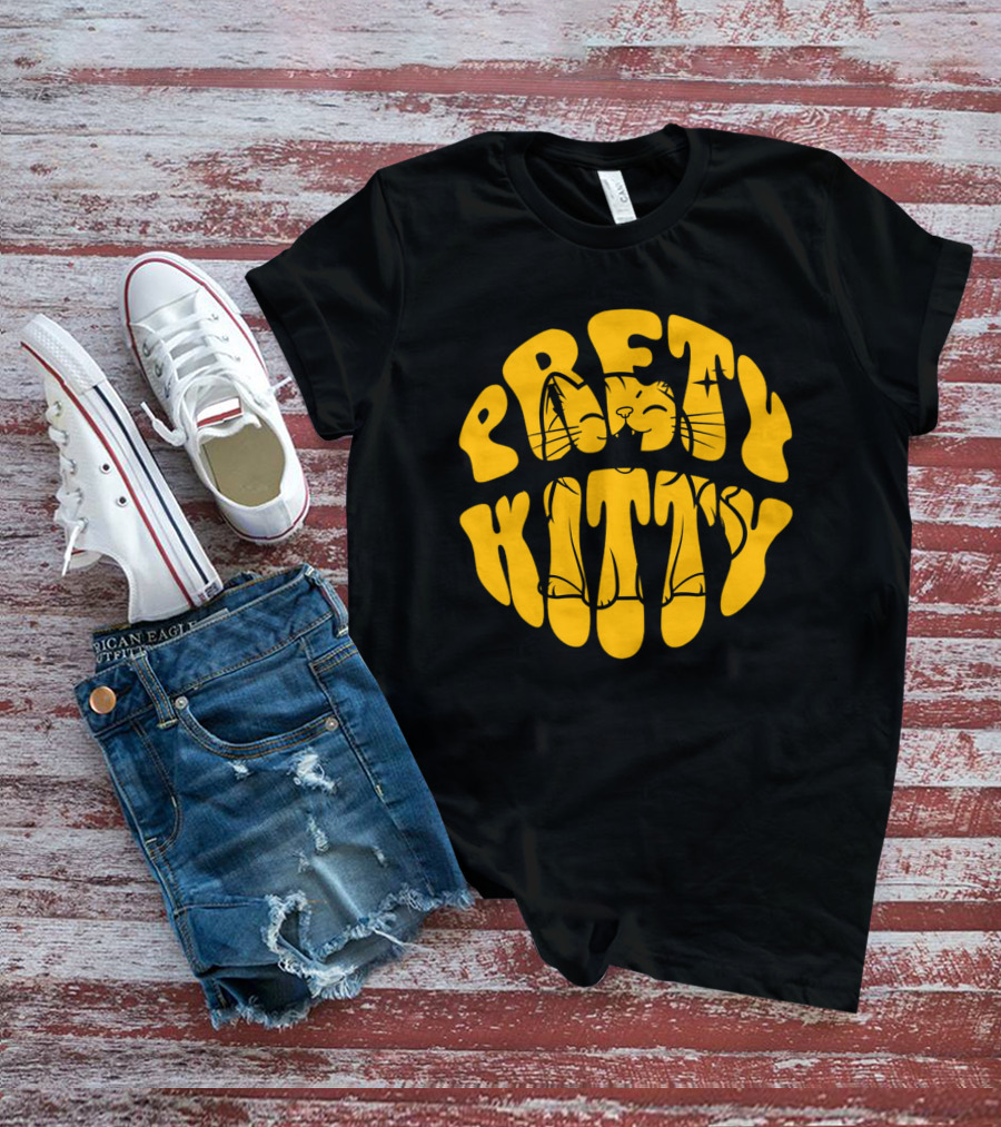 Pretty Kitty Cute Happy Cat Yellow Retro T-Shirt
