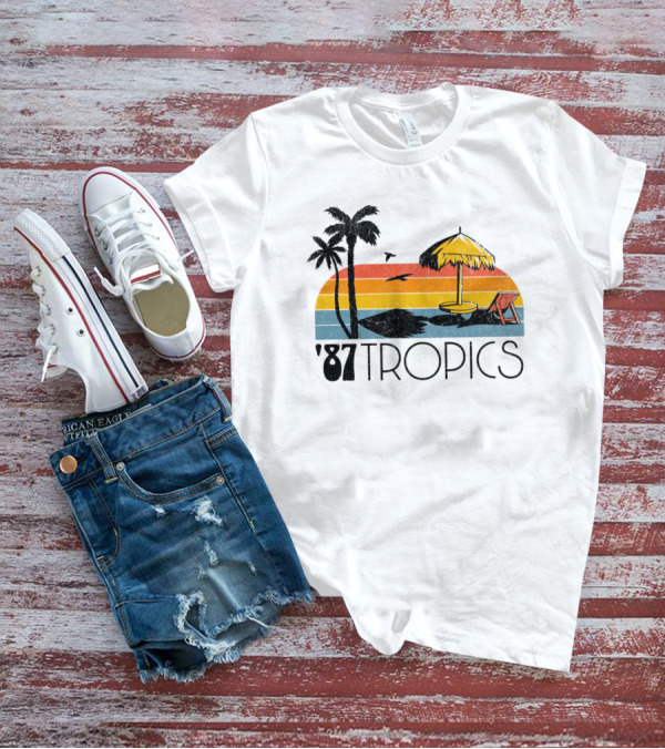 '87 Tropics Sunset Palm Beach Umbrella Scene T-Shirt