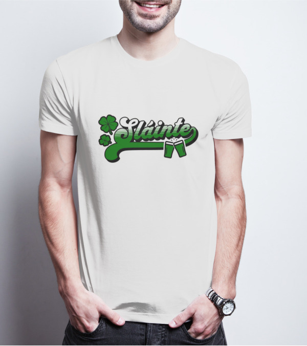 Sláinte Shamrock Gaelic Toast With Beer Glasses T-Shirt