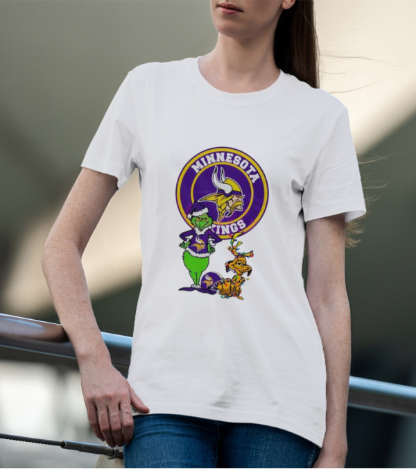 Grinch And Max Minnesota Vikings Christmas Fan Collaboration T-Shirt