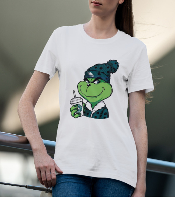 Grinch Holding Cup Wearing Philadelphia Eagles Beanie T-Shirt
