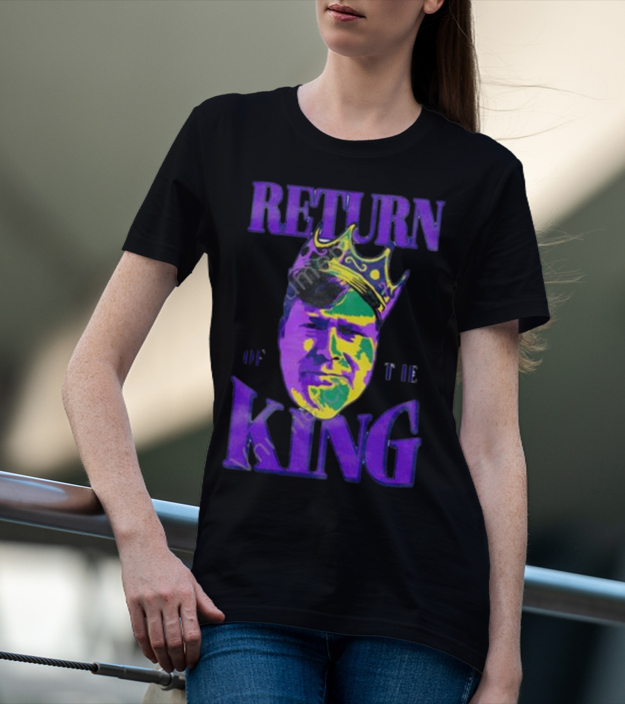 Mintzy Return Of The King Vibrant Portrait With Crown T-Shirt