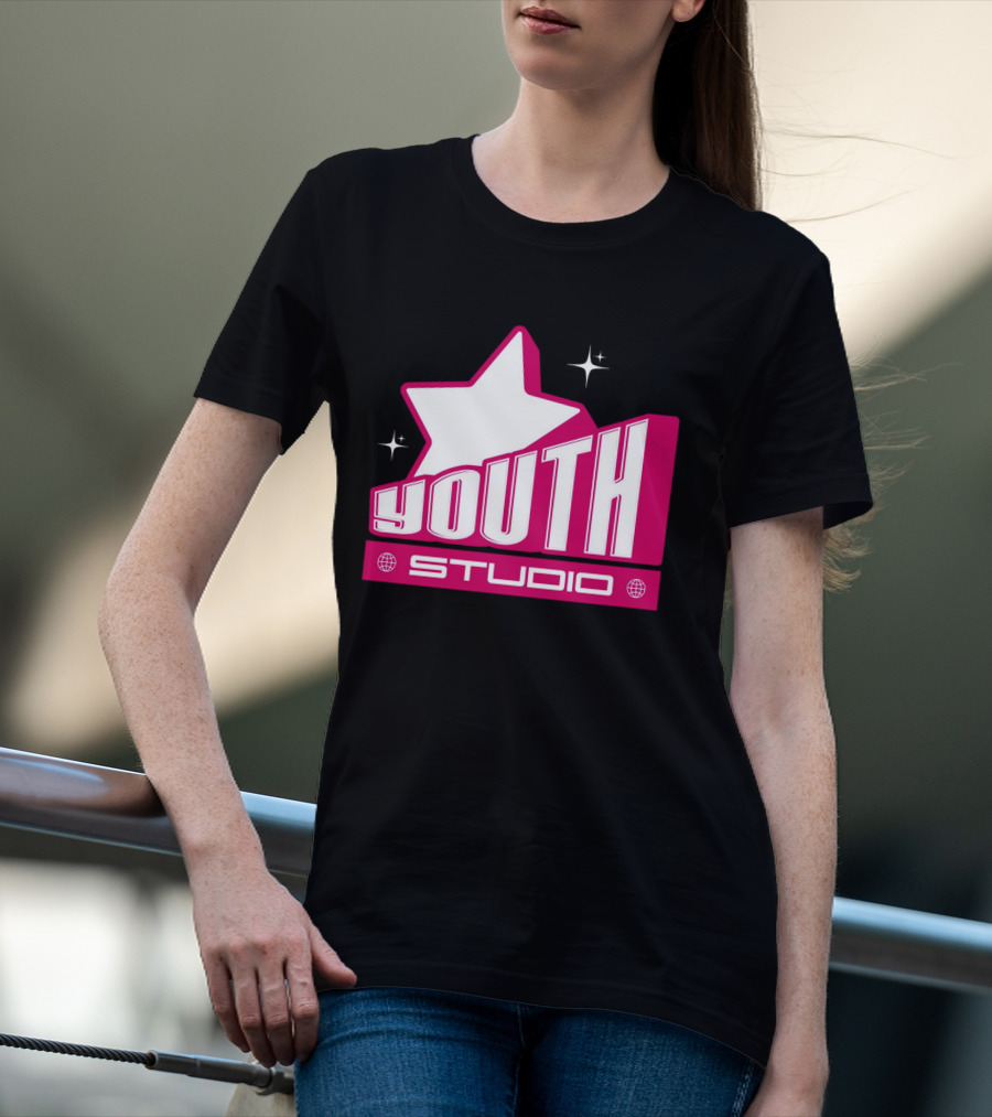 Youth Studio Magenta Y2k Streetwear T-Shirt