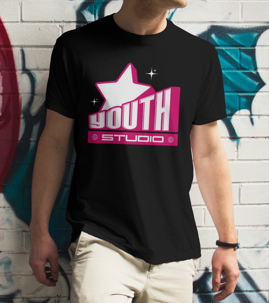 Youth Studio Magenta Y2k Streetwear T-Shirt