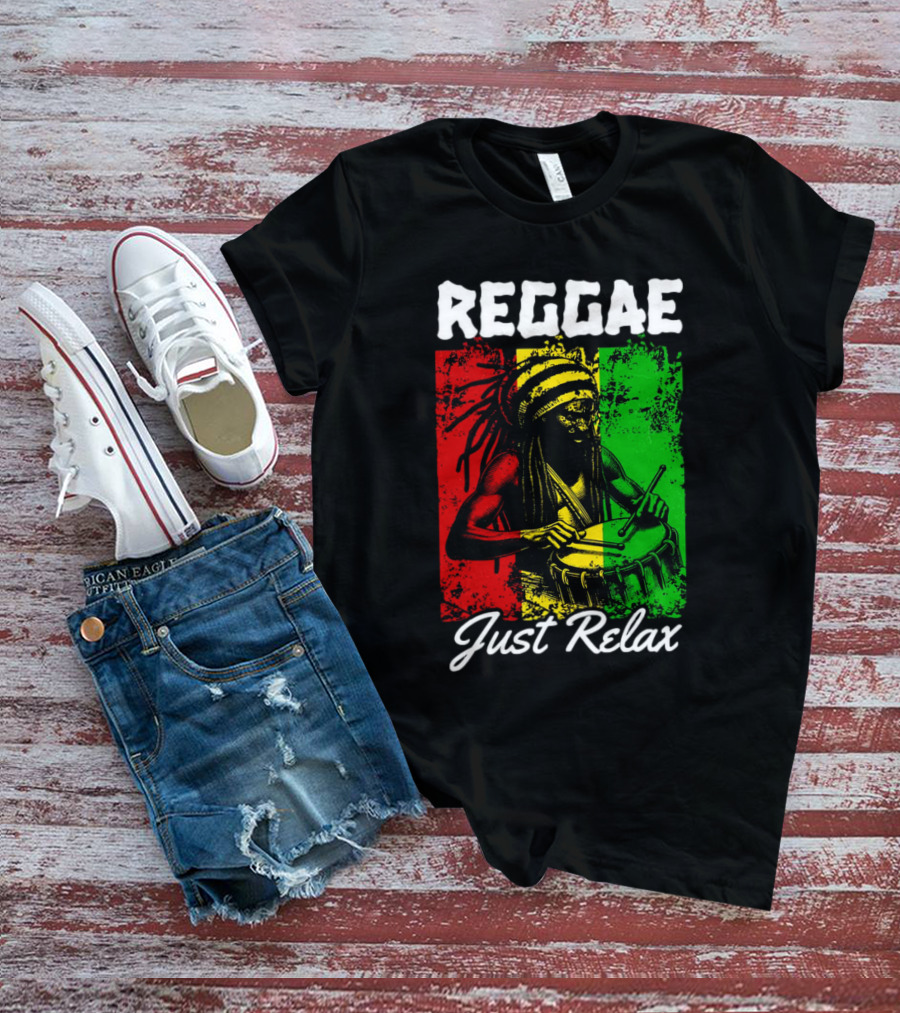 REGGAE Just Relax Rasta Drummer Red Yellow Green T-Shirt