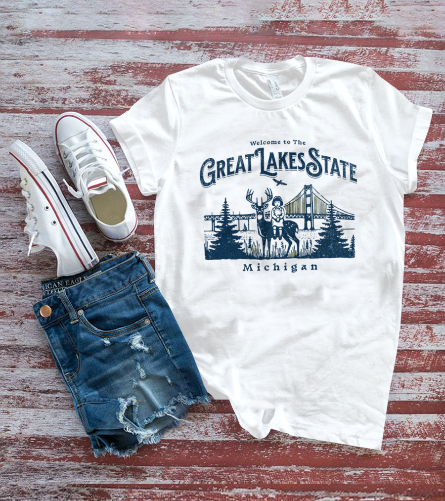 Welcome To The Great Lakes State Michigan Bridge And Wildlife T-Shirt