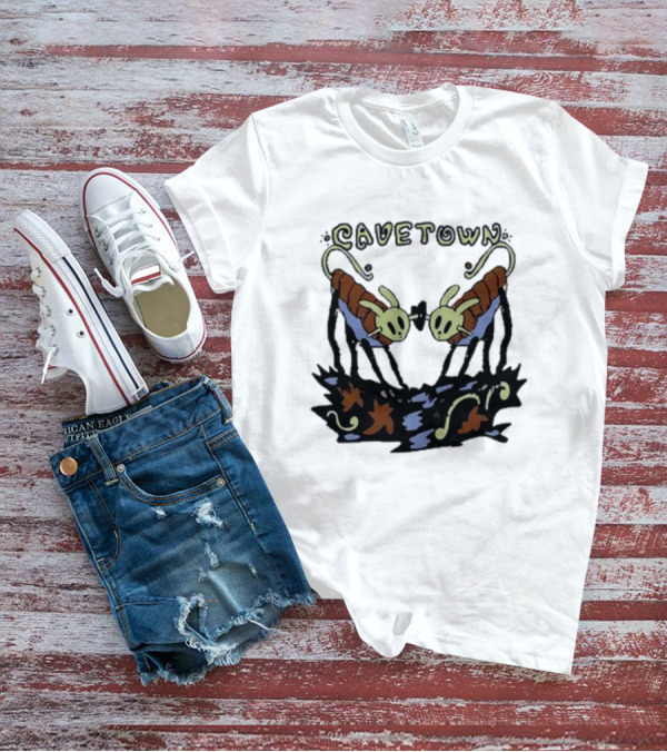 Cavetown Bug Lovin Alien Insects With Heart Connection T-Shirt