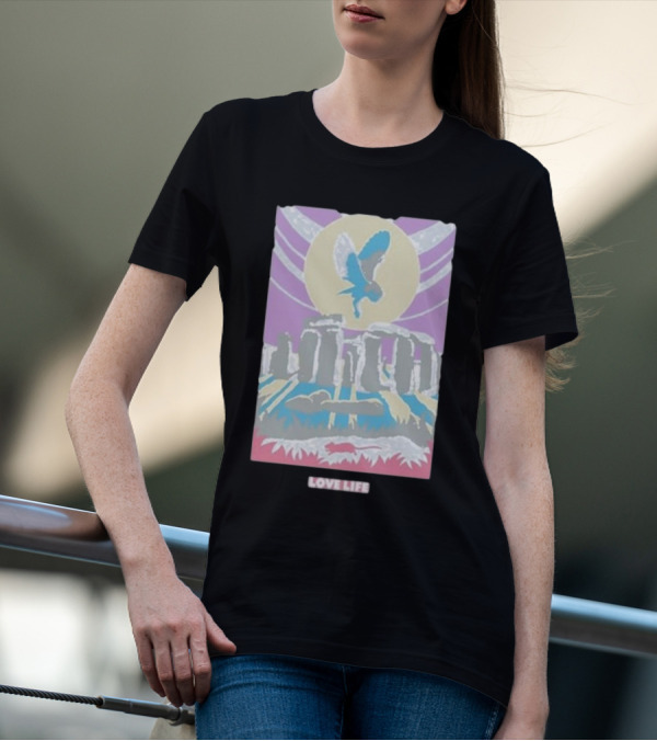 Chrispackham Owl Stone Henge Love Life T-Shirt