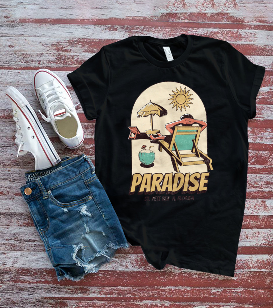 Paradise St. Pete Beach Florida Retro Sun Lounger And Cocktail Scene T-Shirt