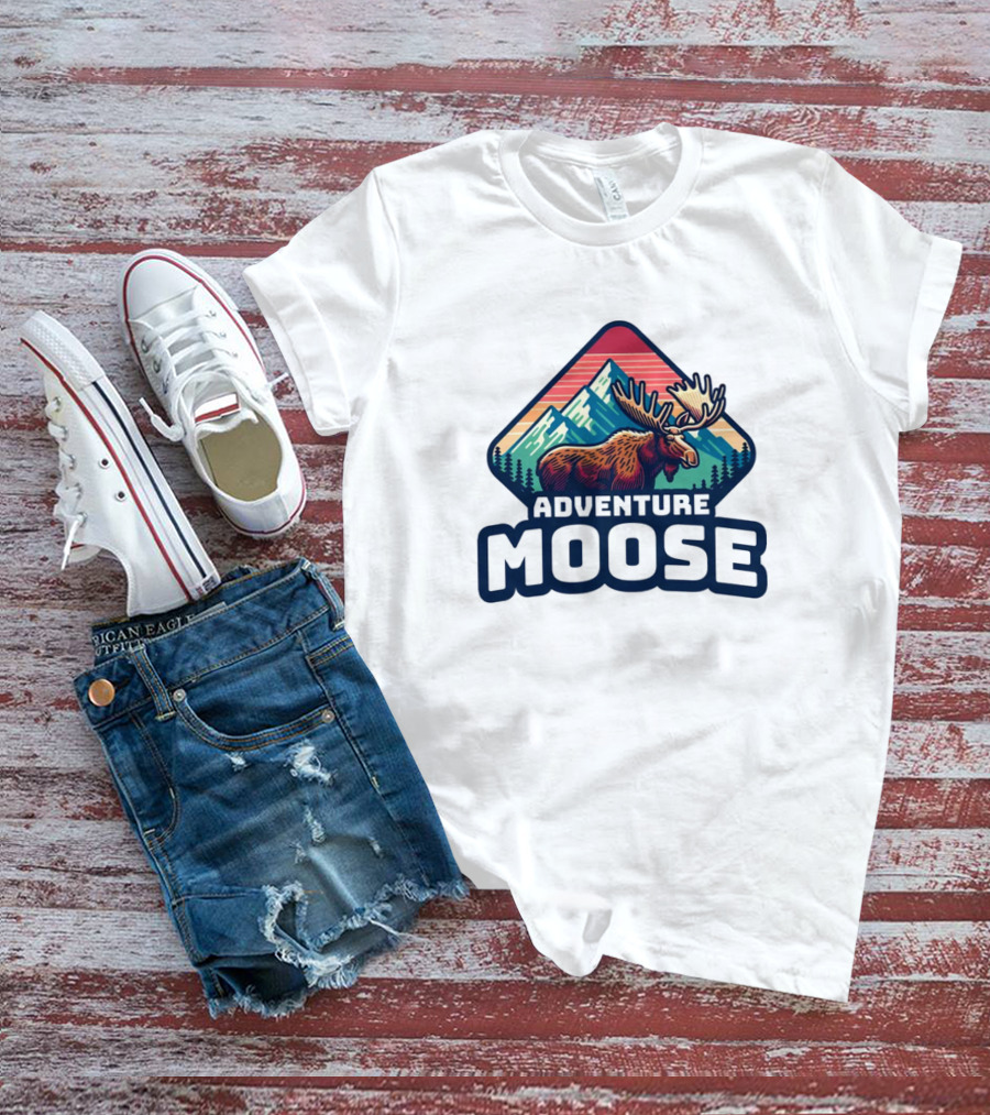 Adventure Moose Mountain Wilderness Retro Trekking T-Shirt