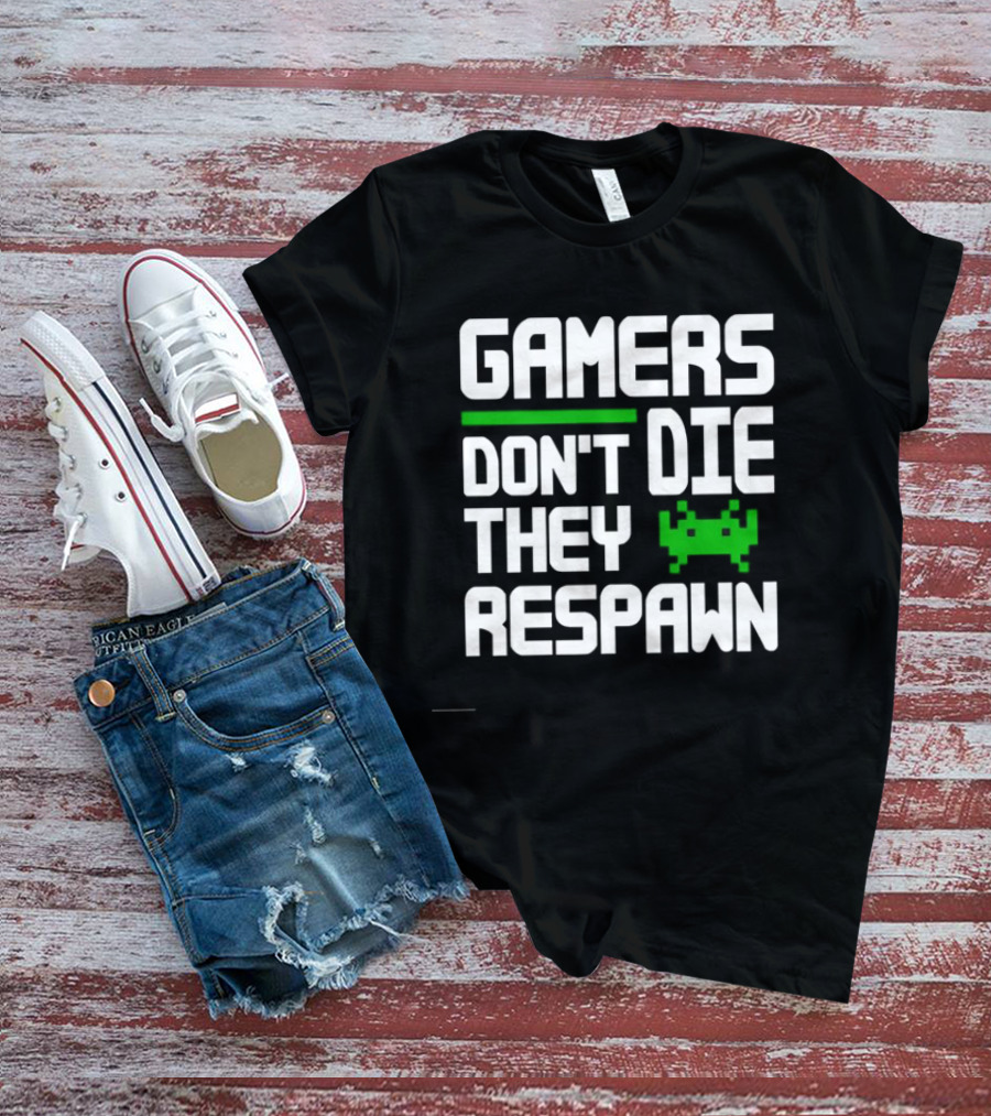 Gamers Don’t Die They Respawn Retro Space Invader T-Shirt
