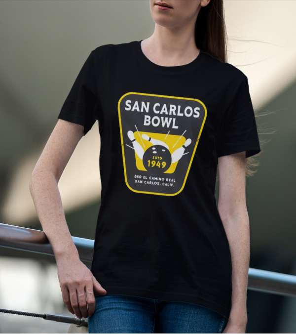 San Carlos Bowl 1949 Vintage Bowling Alley San Carlos Calif 850 El Camino Real T-Shirt