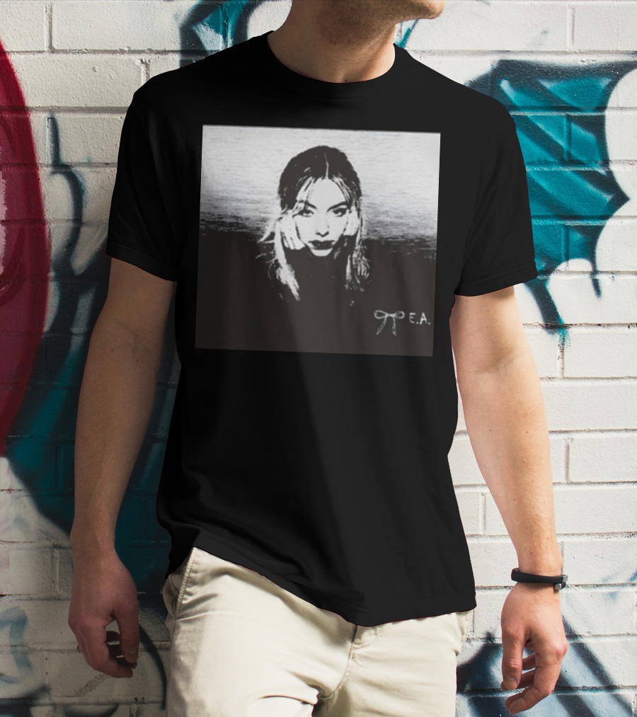 Eileen Alister The Alister E.A. Monochrome T-Shirt