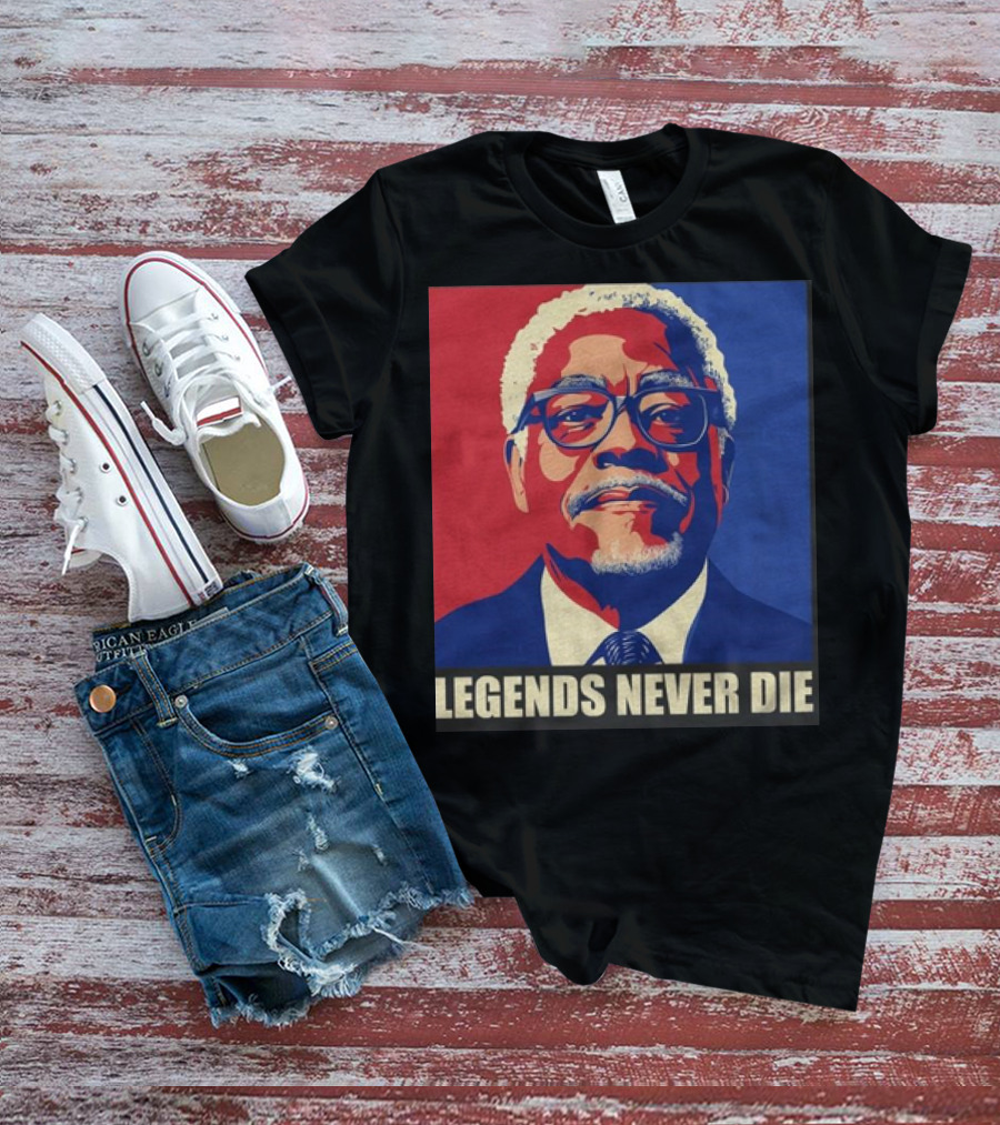 Rest In Peace James Earl Jones Legends Never Die Pioneering Icon Of Film And Stage T-Shirt
