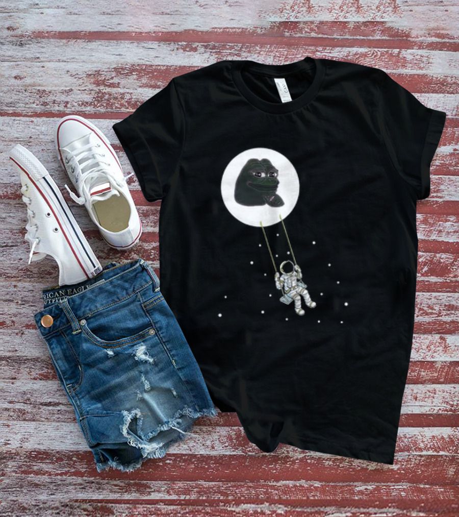 Pepe Crypto Astronaut Swinging On Moon Pepe Coin T-Shirt