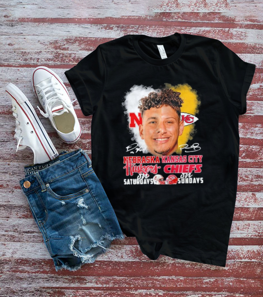 Nebraska Huskers Saturdays Kansas City Chiefs Sundays Raiola Mahomes Signatures T-Shirt