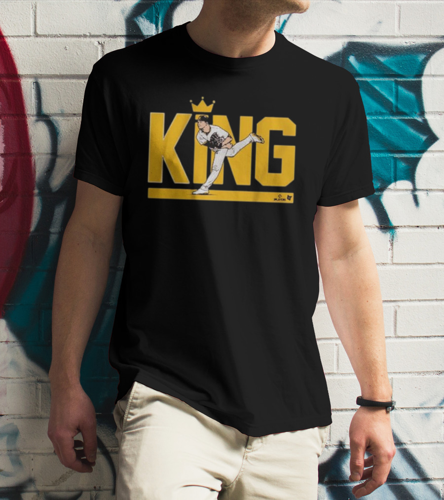 King Pitcher Crown Pose Player T-Shirt