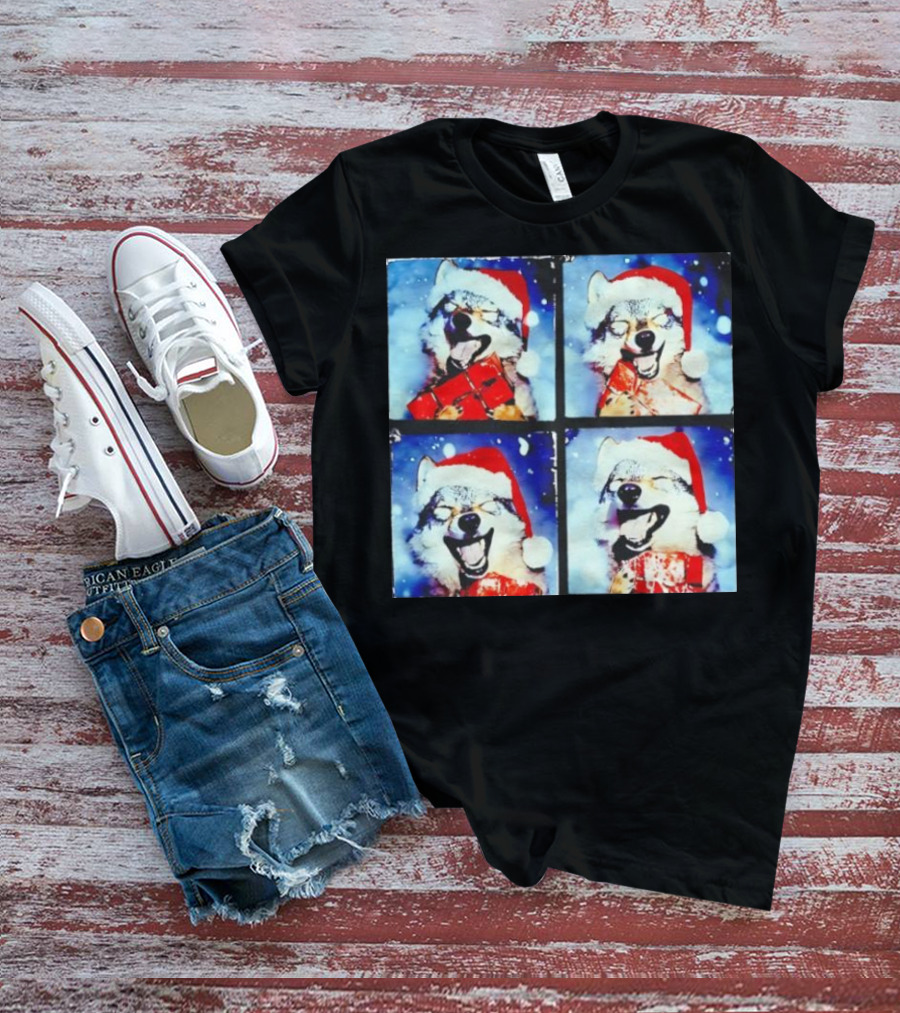 Festive Wolf Santa Hat Selfie Christmas T-Shirt