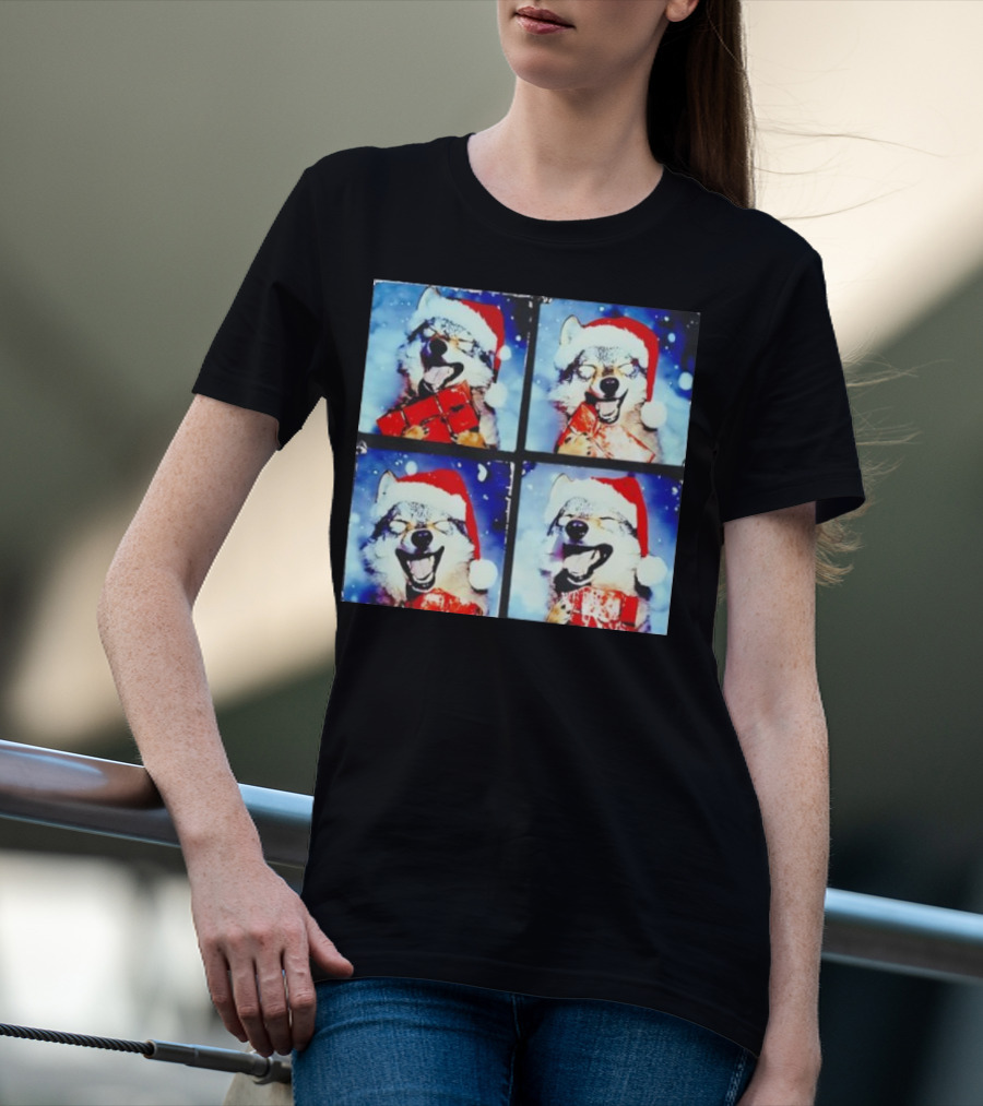 Festive Wolf Santa Hat Selfie Christmas T-Shirt