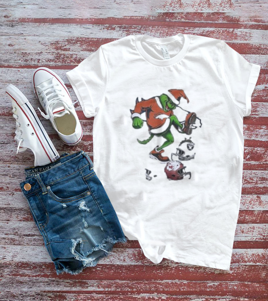 Grinch Christmas X Denver Broncos Stomps Kansas City Chiefs NFL Helmets T-Shirt
