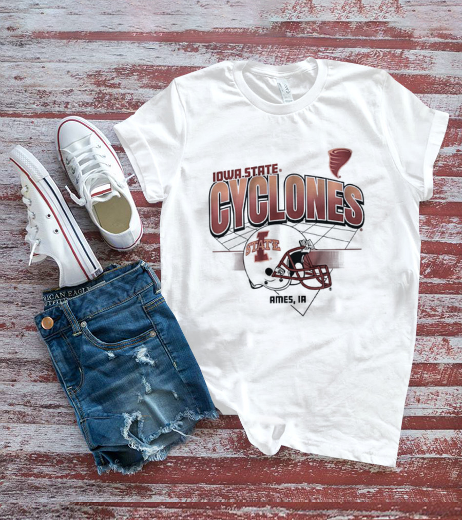 Iowa State Cyclones Ames Helmet Grid Tornado Vintage T-Shirt